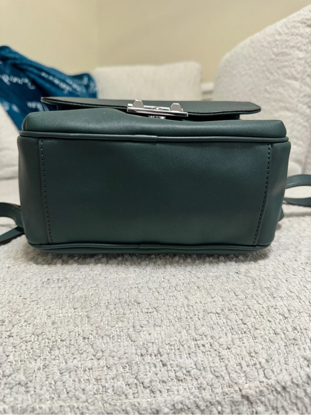 Guess forest emerald